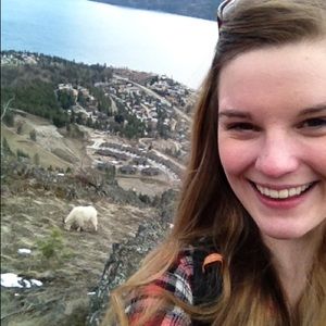 Meet your Posher, Carly